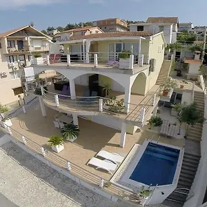 Palace View , Trogir Kroatien